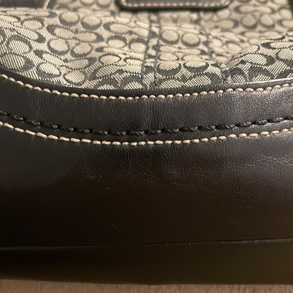 Ladies coach purse - Picture 3 of 6